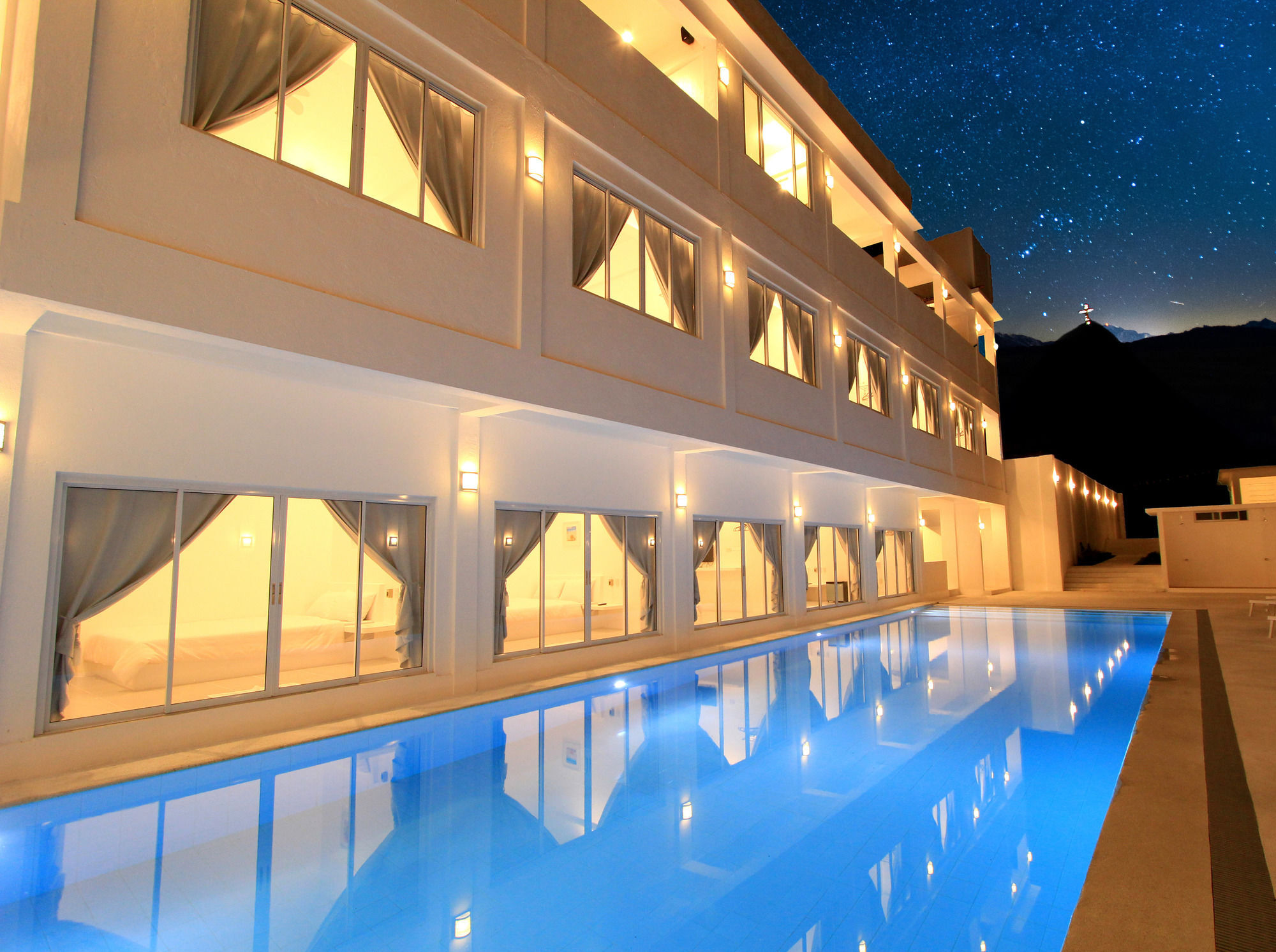 Coron Bluewave Hotel Exterior photo